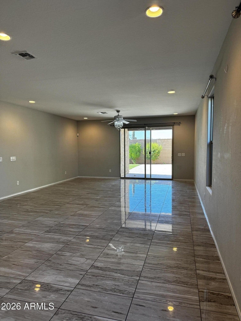 9512 W Fallen Leaf Lane - Photo 7