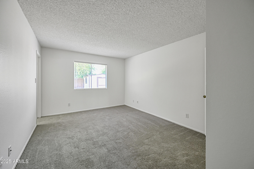 1252 E El Parque Drive - Photo 11
