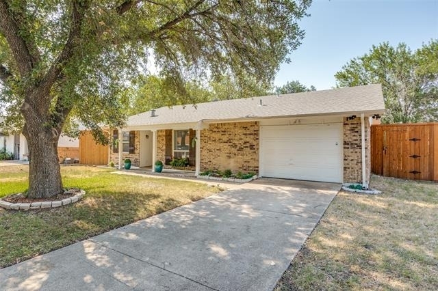 1300 Pioneer Lane - Photo 2