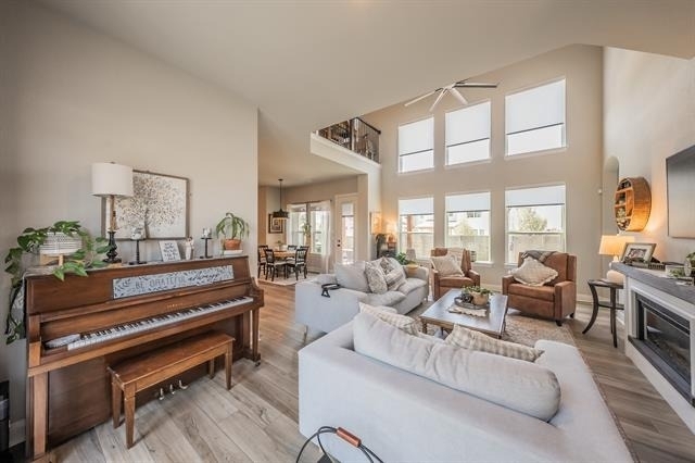 1401 Roundup Way - Photo 7