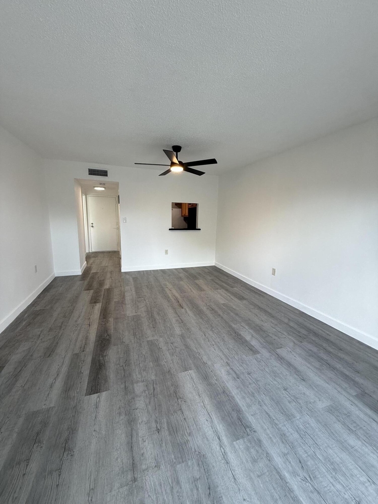 4324 Nw 9th Avenue - Photo 1