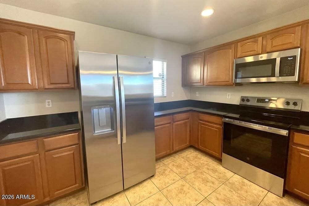7811 S 63rd Dr, Drive S - Photo 2