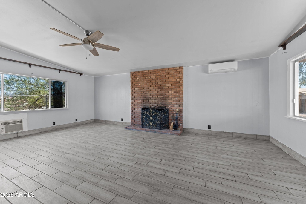 692 W Wickenburg Way - Photo 1