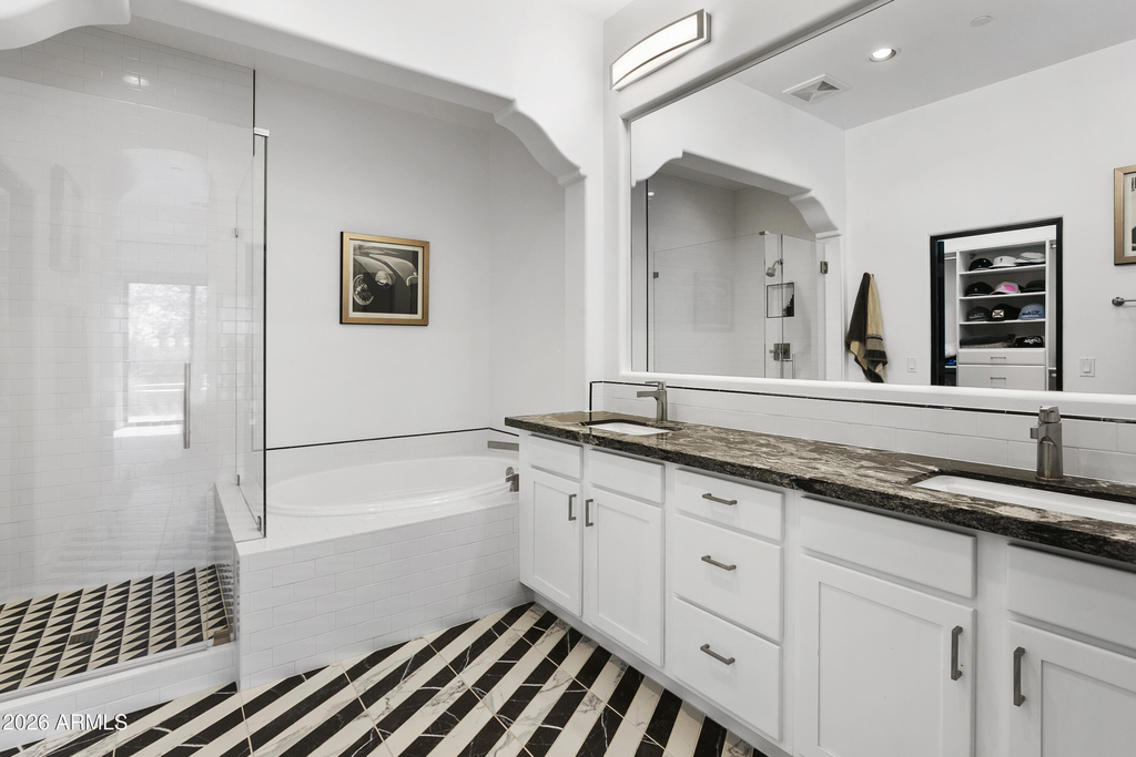18650 N Thompson Peak Parkway - Photo 18