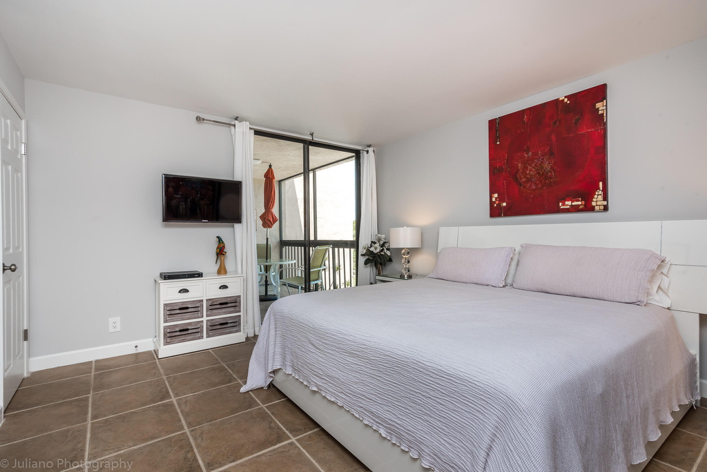 2255 Lindell Boulevard - Photo 7