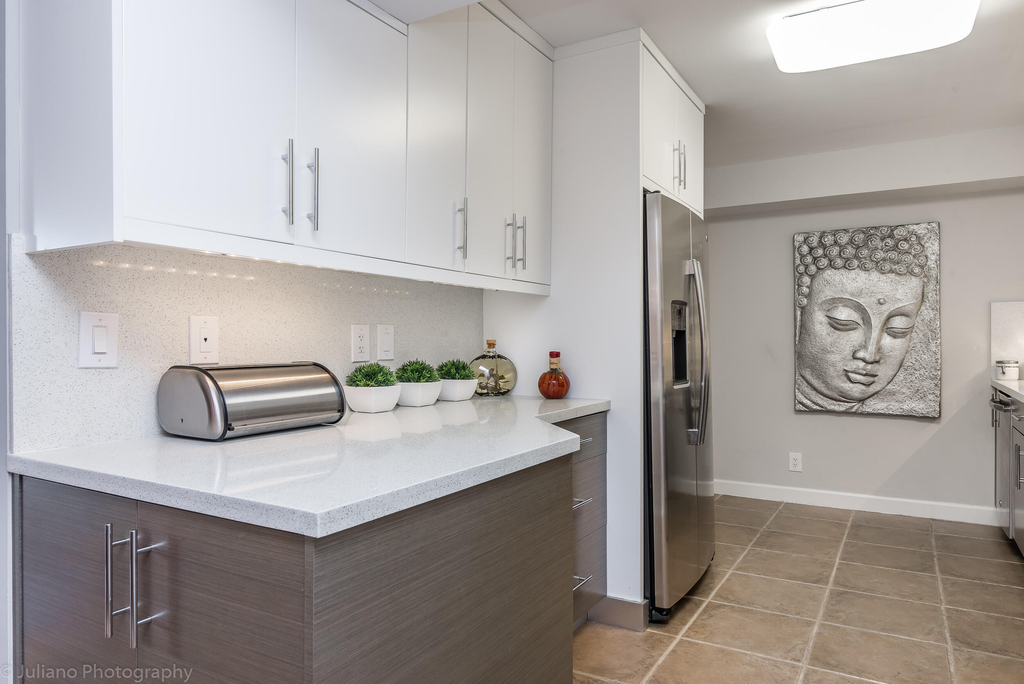 2255 Lindell Boulevard - Photo 11