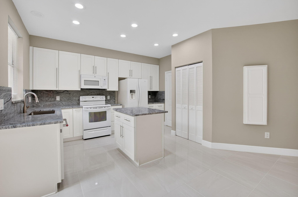 5183 Nw 26th Circle - Photo 17
