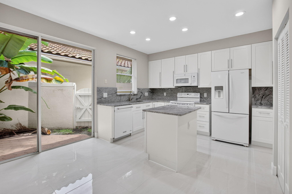 5183 Nw 26th Circle - Photo 16