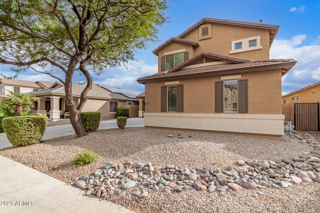 40747 W Robbins Drive - Photo 3