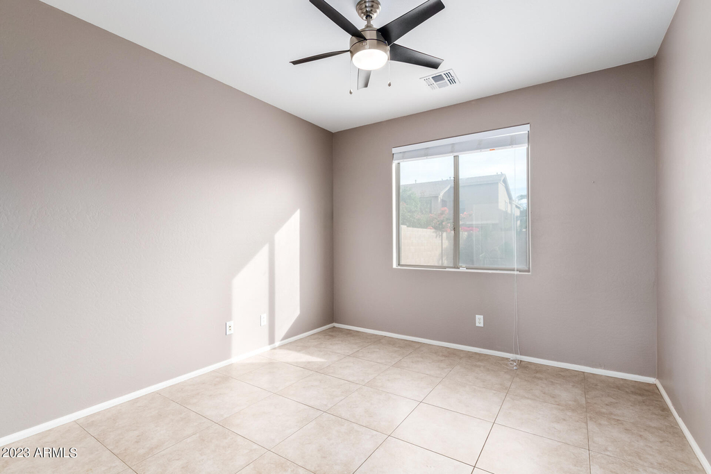 40747 W Robbins Drive - Photo 18