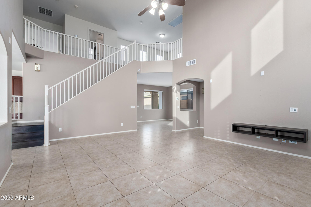 40747 W Robbins Drive - Photo 8