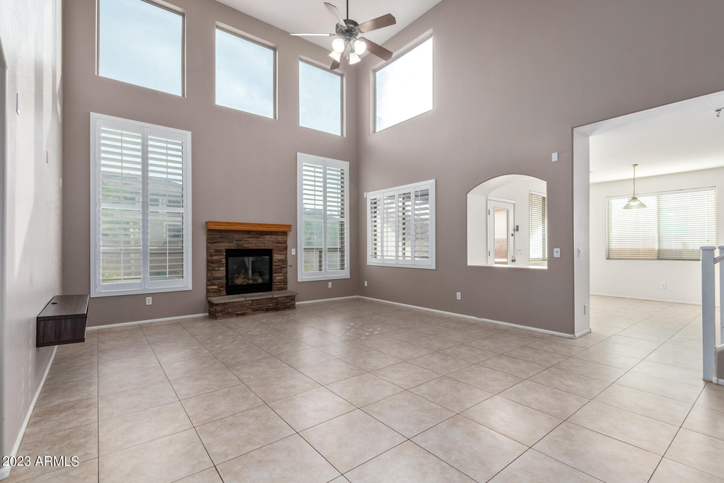 40747 W Robbins Drive - Photo 6