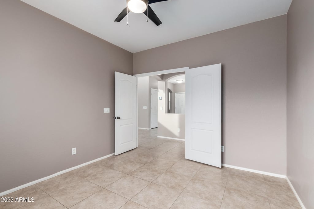 40747 W Robbins Drive - Photo 20