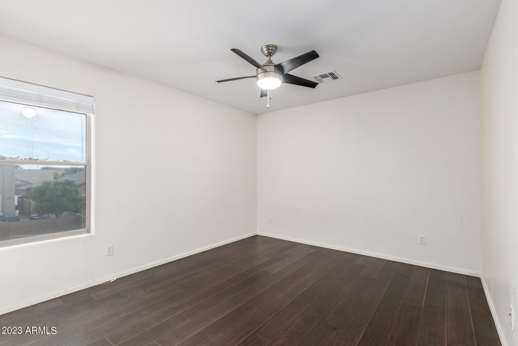 40747 W Robbins Drive - Photo 34