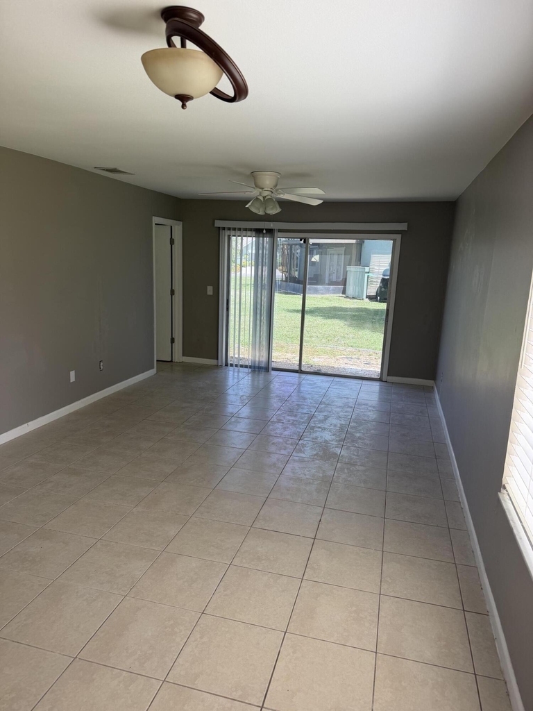 1456 Se Rivergreen Circle - Photo 3