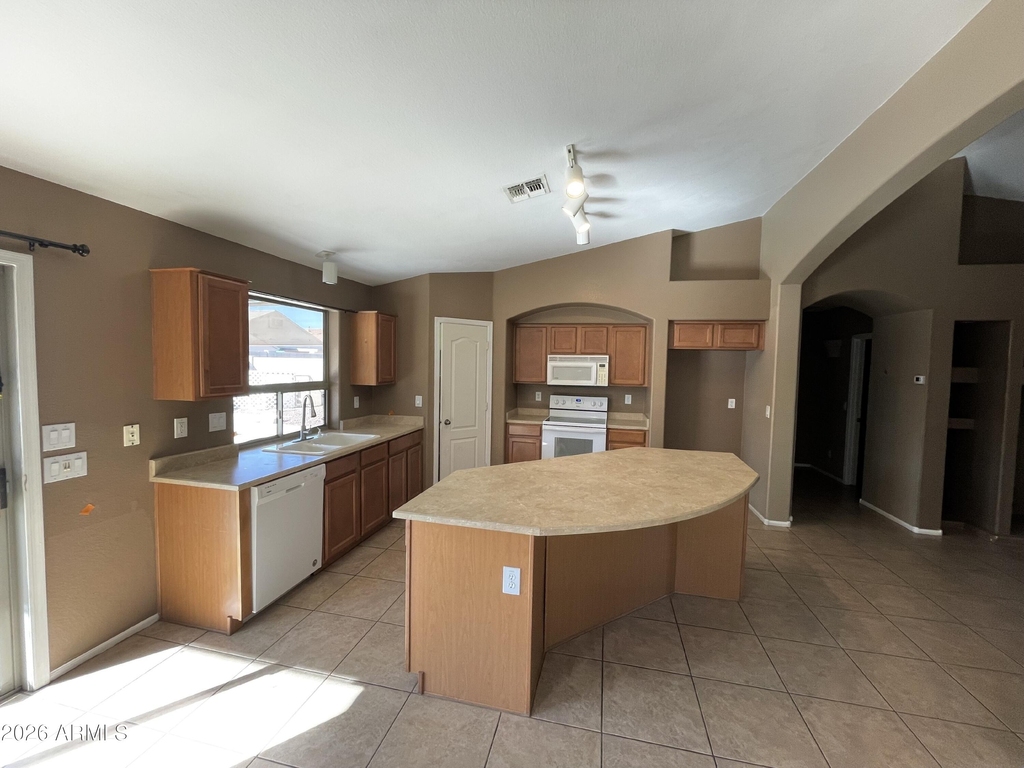 42589 W Venture Road - Photo 8