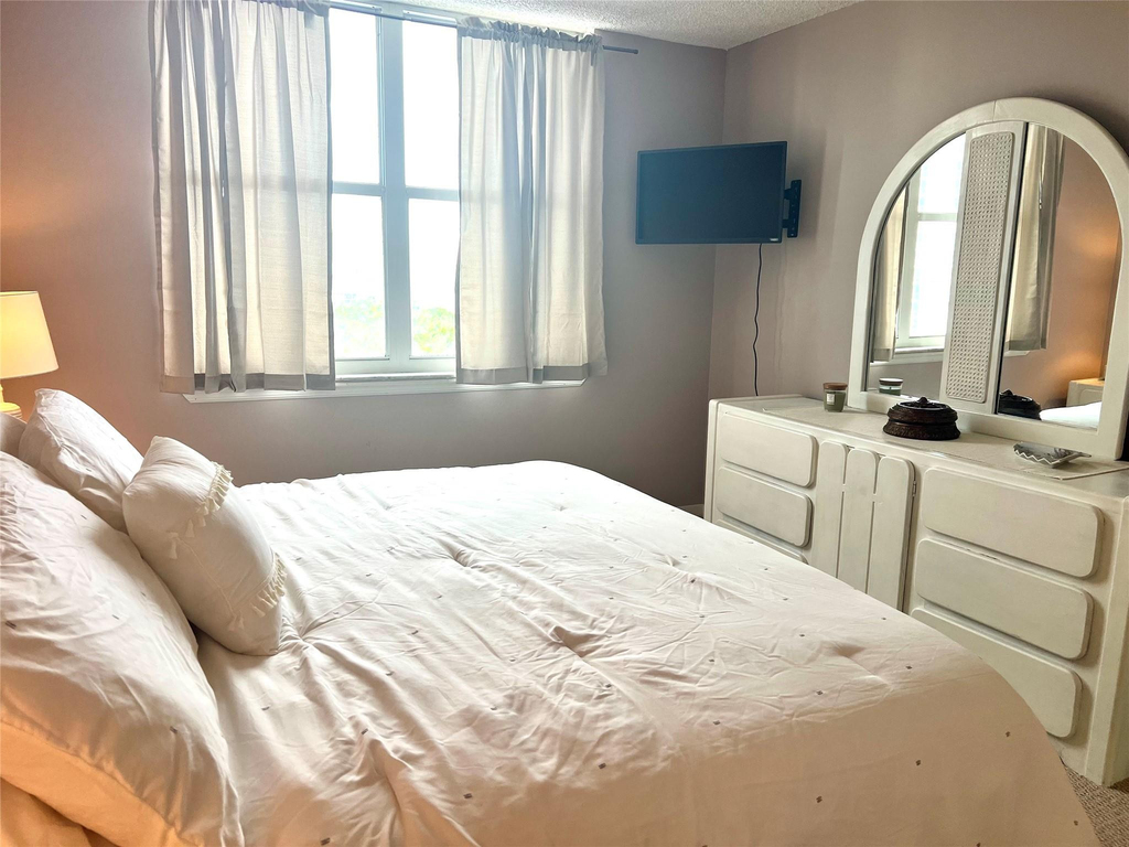 101 Briny Avenue - Photo 10