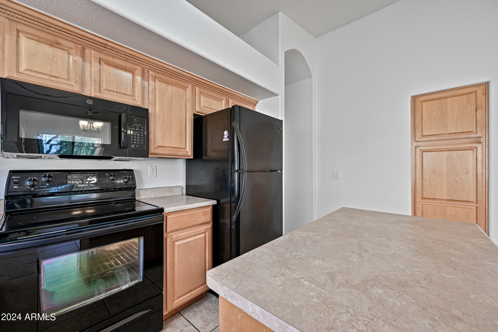 7160 E Lindner Avenue - Photo 12