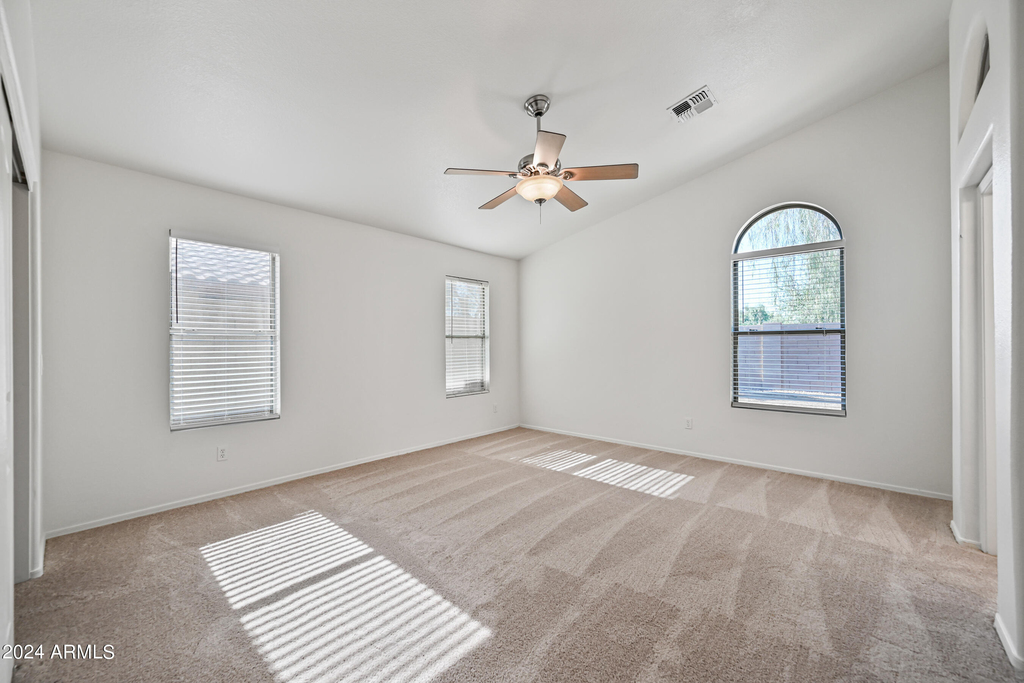 7160 E Lindner Avenue - Photo 13