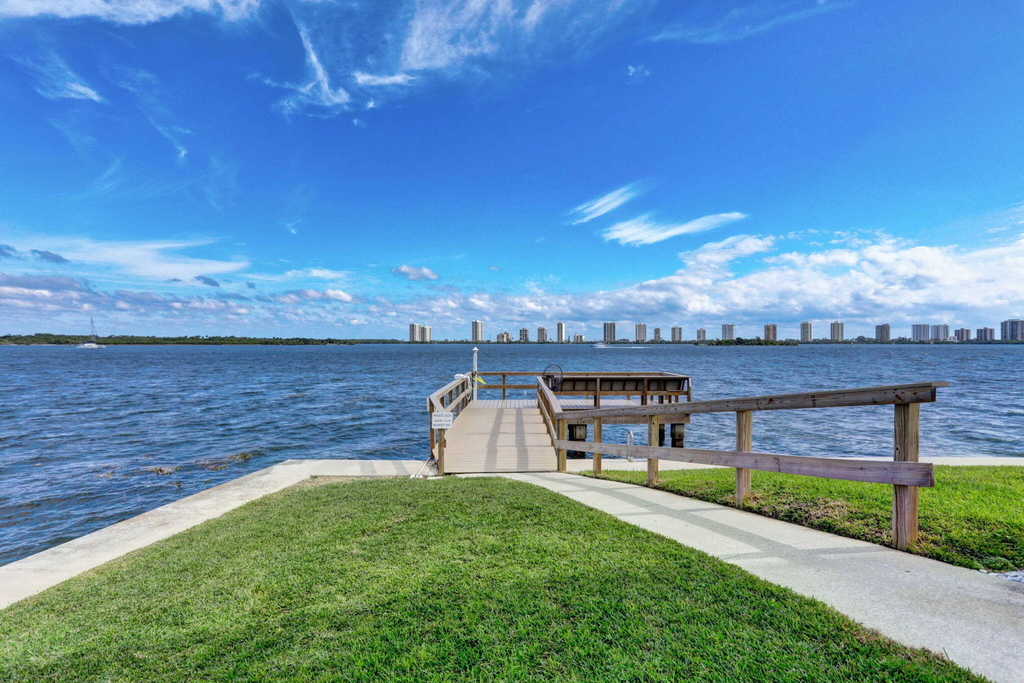 100 Shore Court - Photo 55