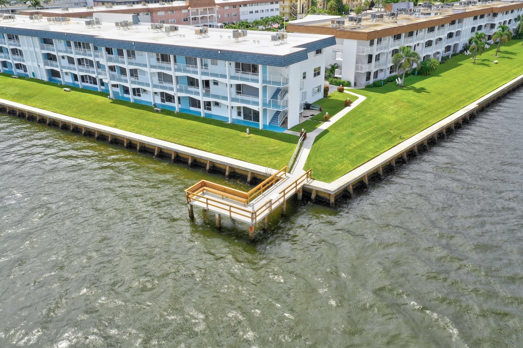 100 Shore Court - Photo 30
