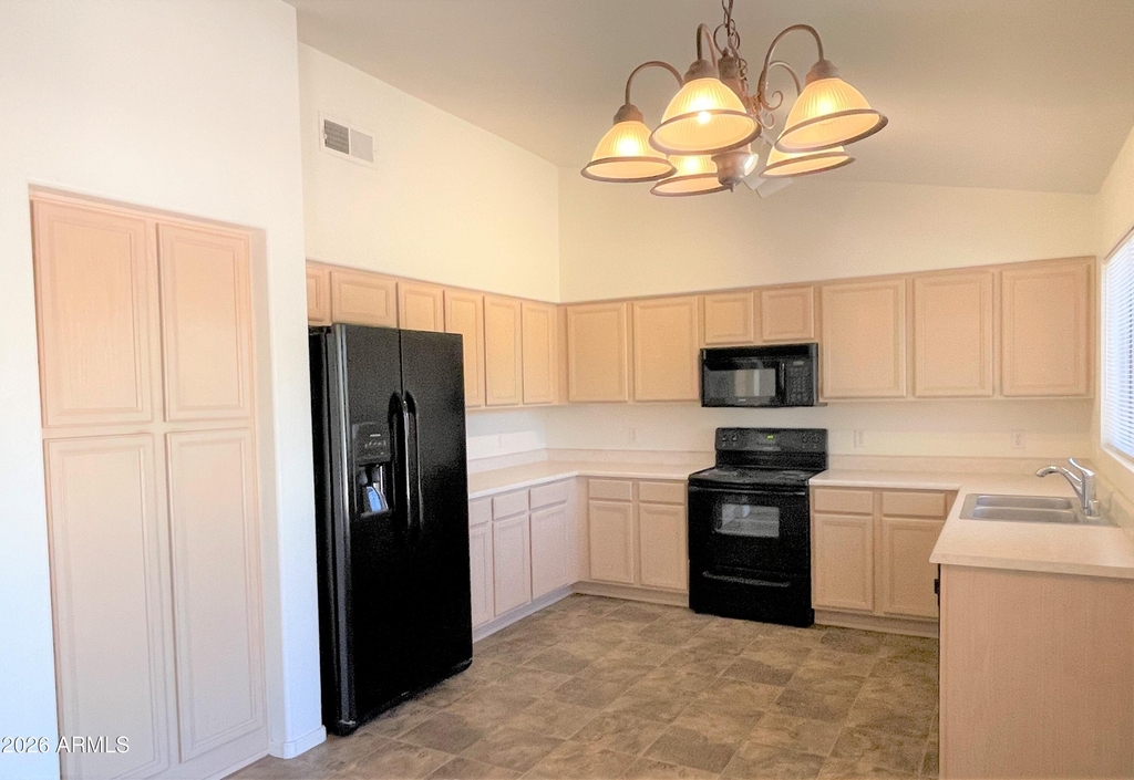 16001 N 50th Avenue - Photo 5