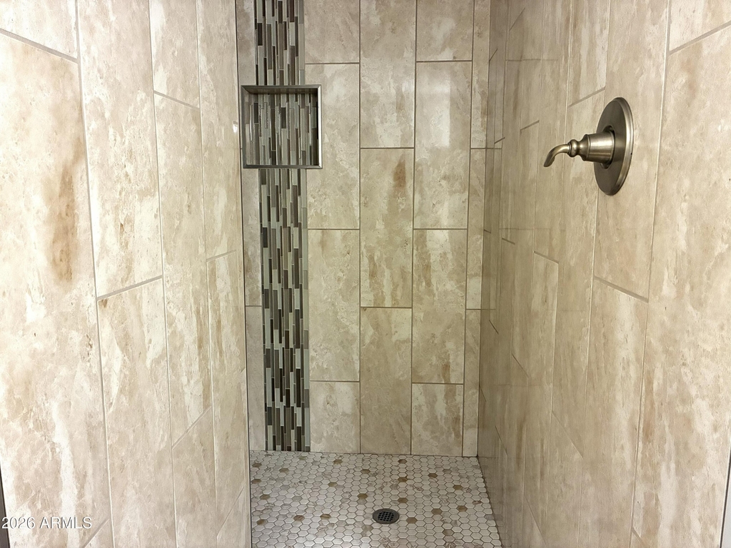 523 E Malibu Drive - Photo 8