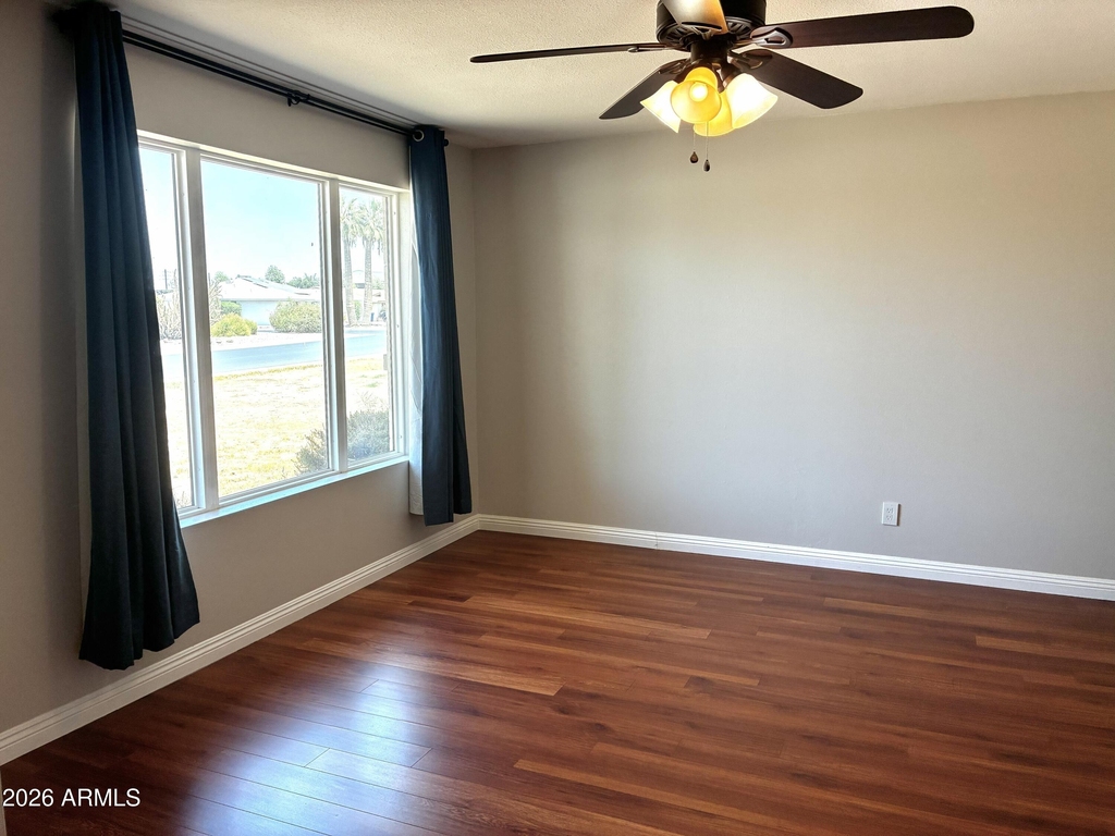 523 E Malibu Drive - Photo 1