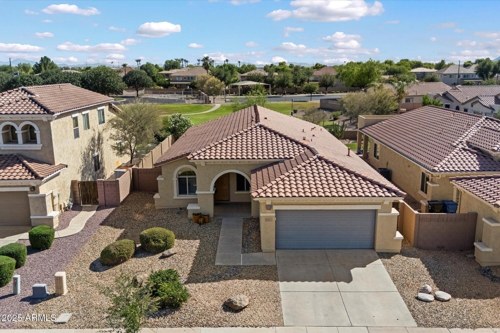 949 E Indian Wells Place - Photo 0