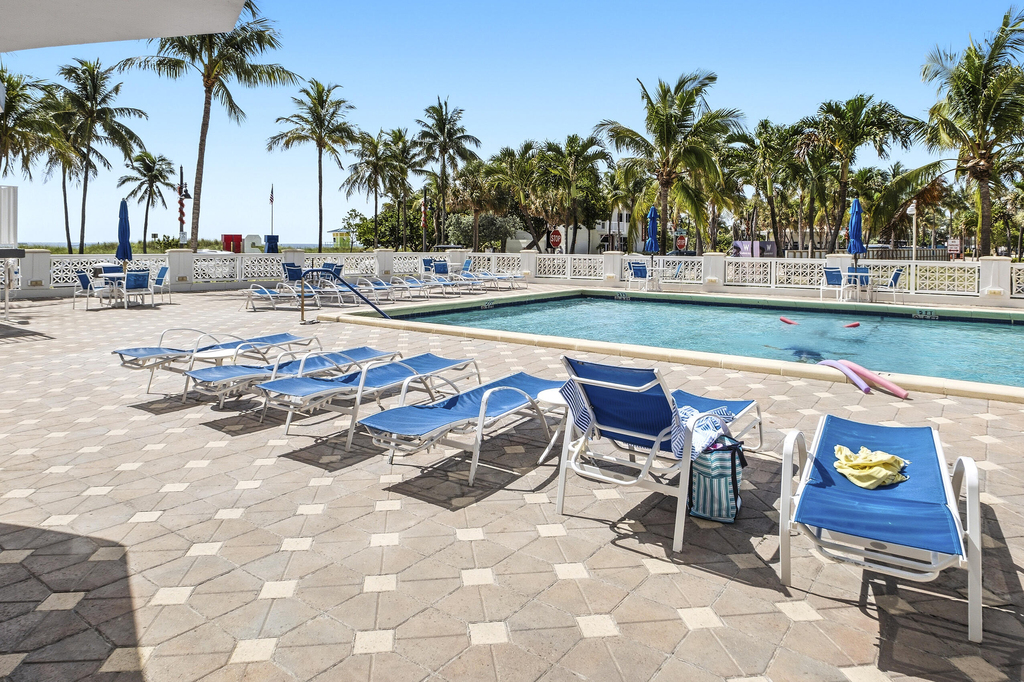 111 N Pompano Beach Boulevard - Photo 26
