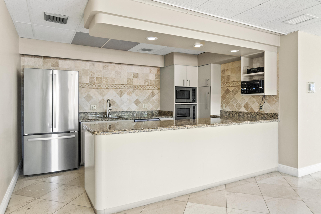 111 N Pompano Beach Boulevard - Photo 48