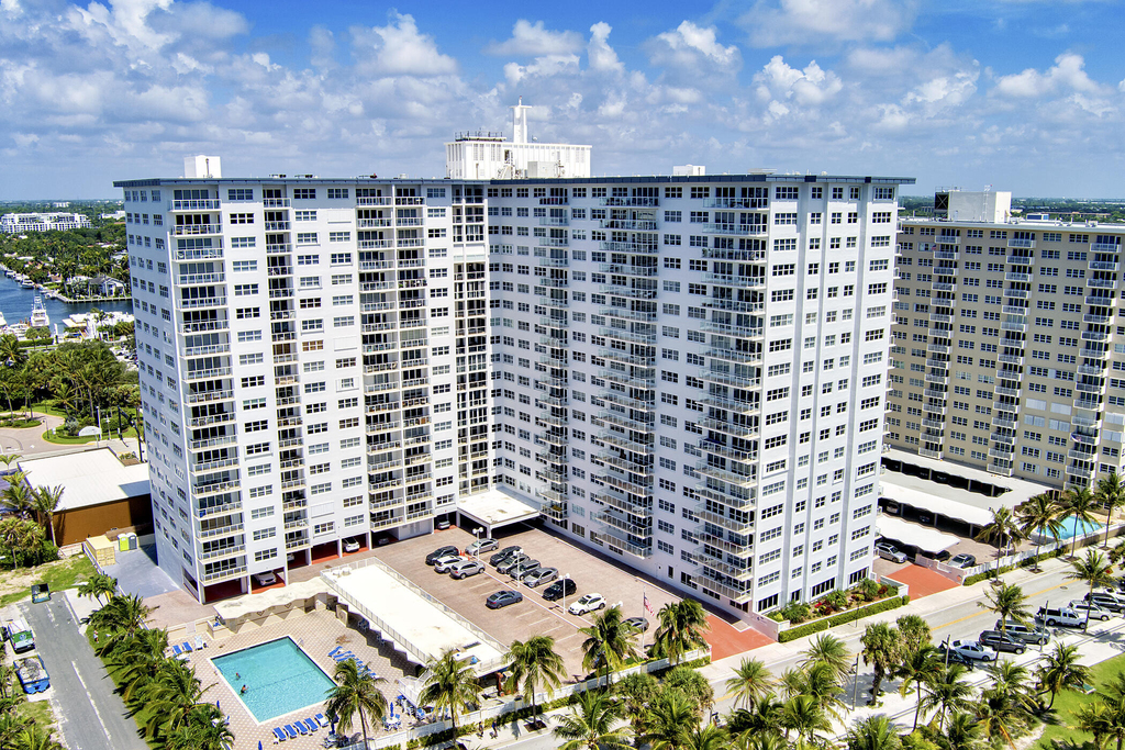 111 N Pompano Beach Boulevard - Photo 34