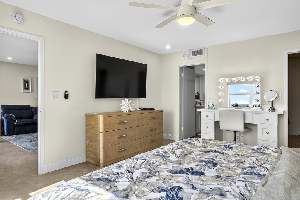 111 N Pompano Beach Boulevard - Photo 15