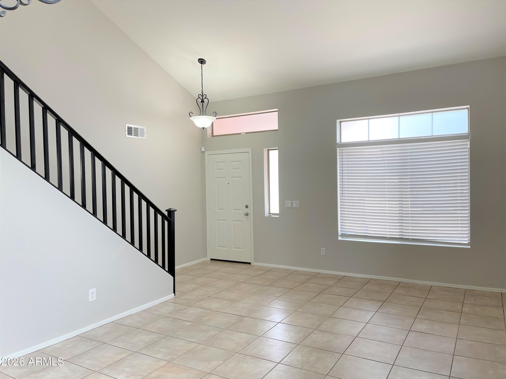 8535 W Vogel Avenue - Photo 4