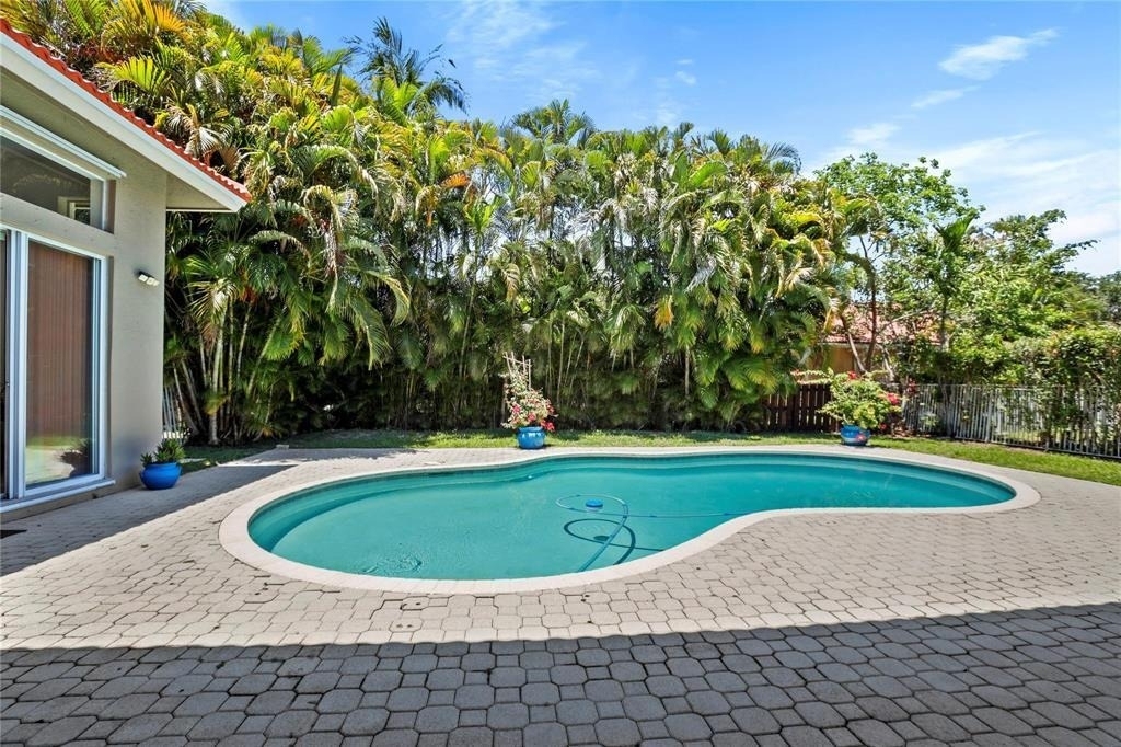 6421 Nw 41st Street - Photo 32