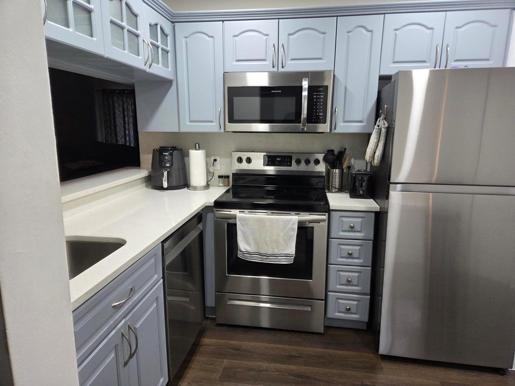 1020 Coral Club Drive - Photo 0