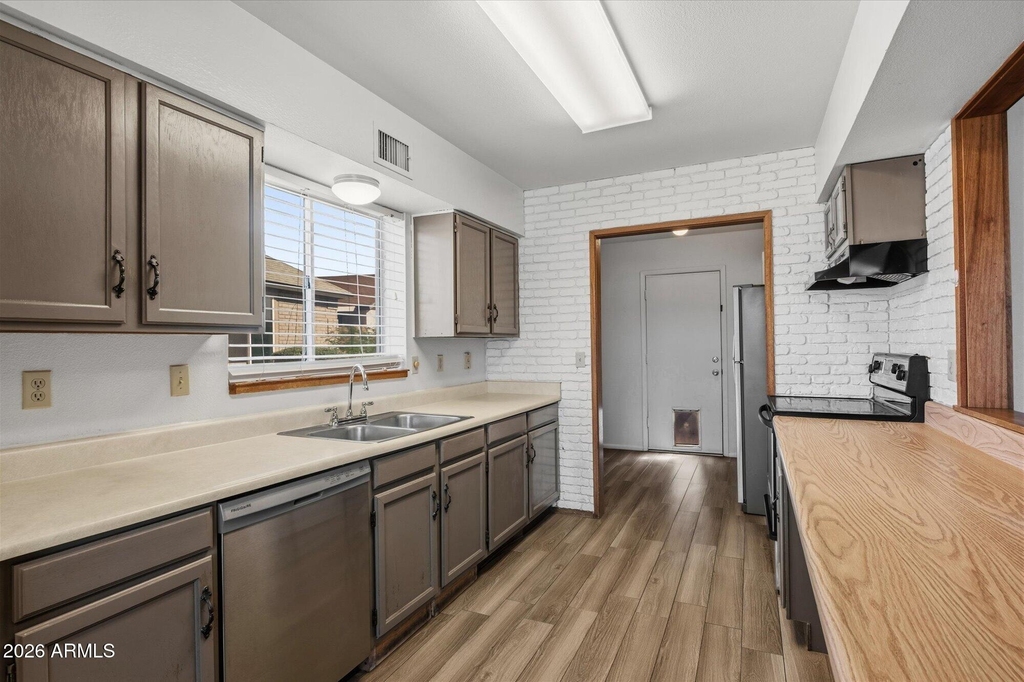 1055 N Recker Road - Photo 9