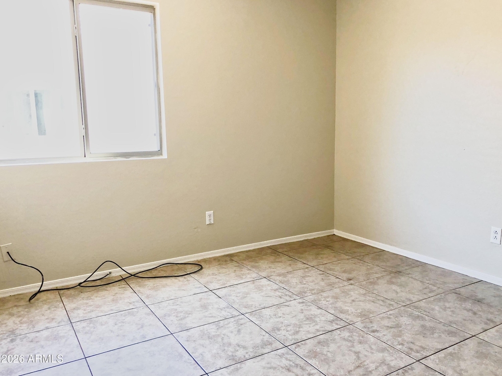 16023 W Williams Street - Photo 10