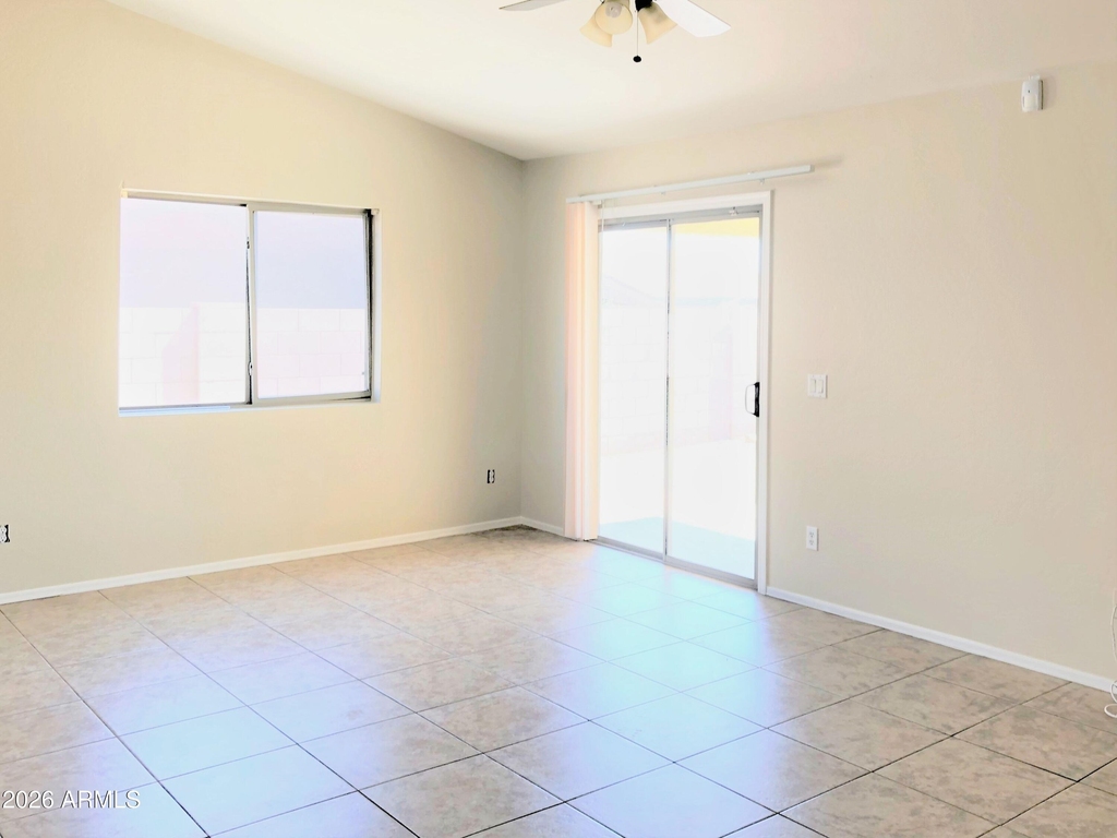 16023 W Williams Street - Photo 5
