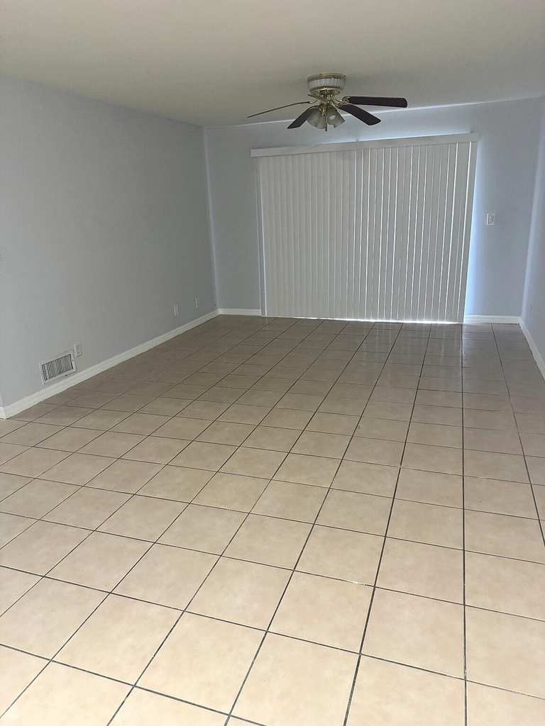 2800 Nw 55th Avenue - Photo 6