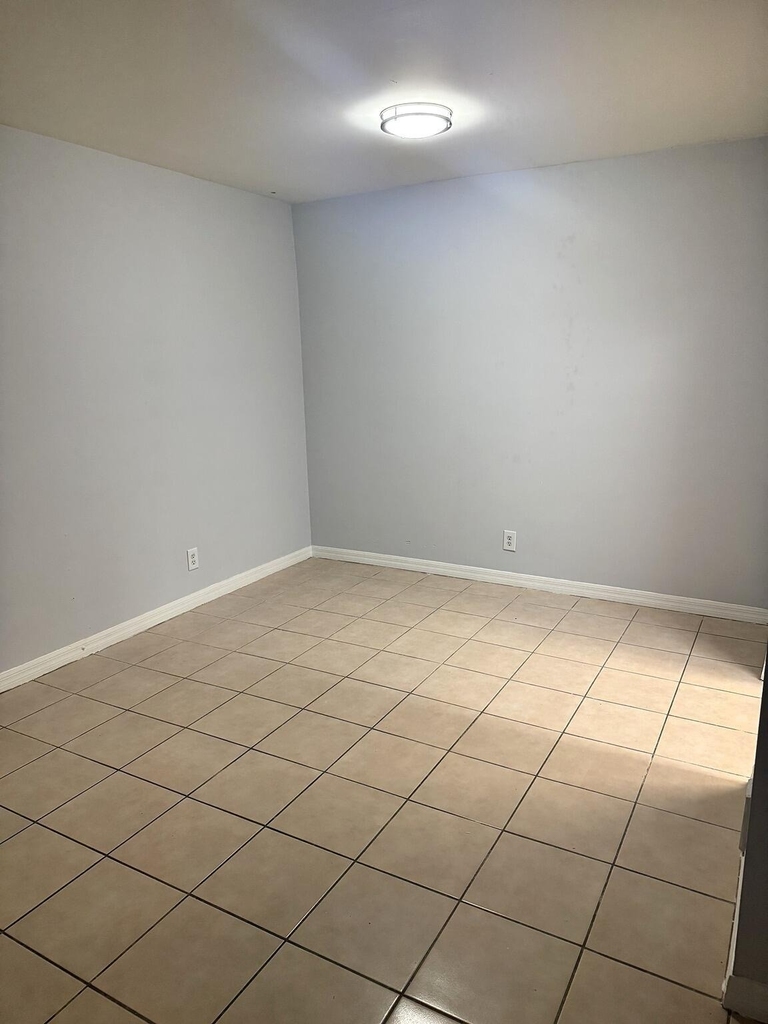 2800 Nw 55th Avenue - Photo 7