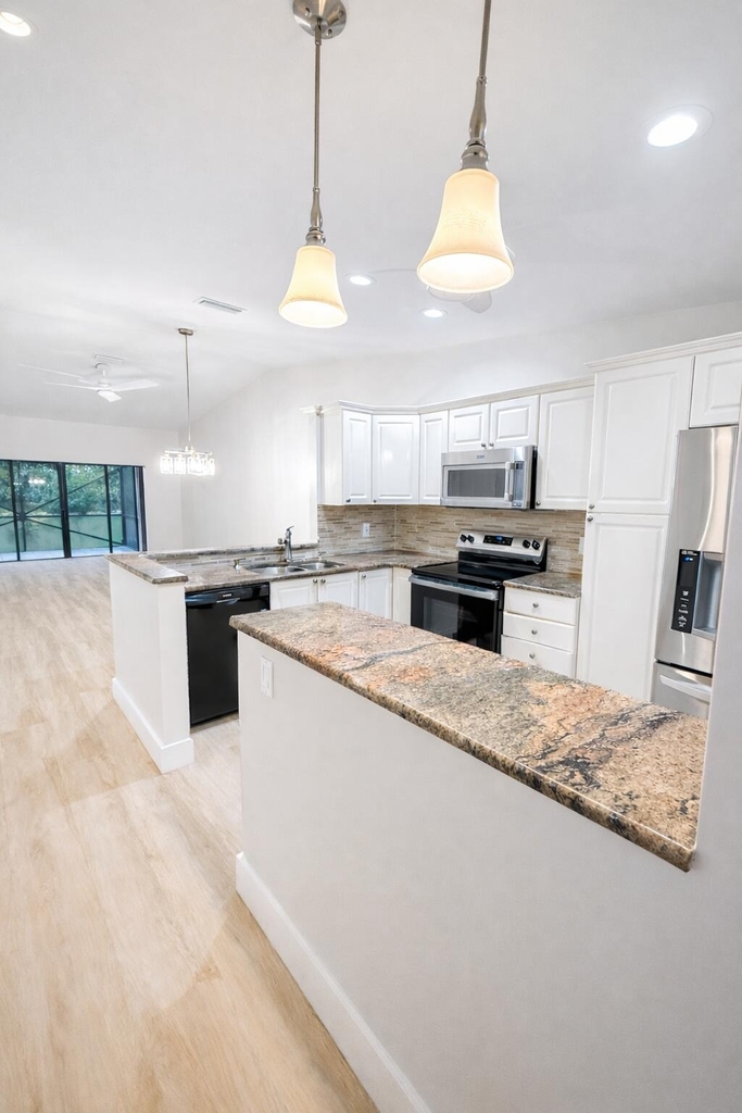 18765 Candlewick Drive - Photo 2