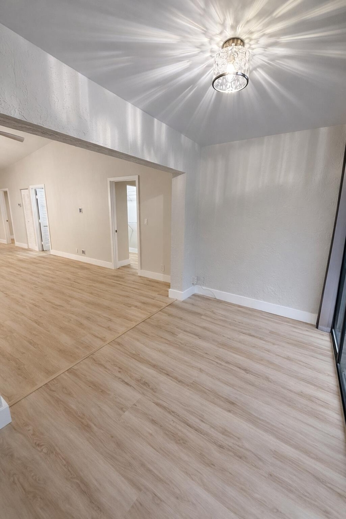 18765 Candlewick Drive - Photo 5