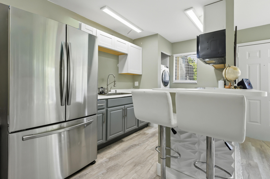 545 Trace Circle - Photo 1