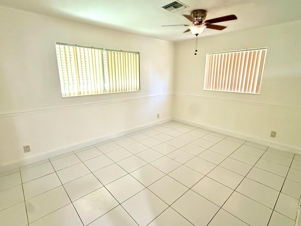 118 Se 10th Court - Photo 4