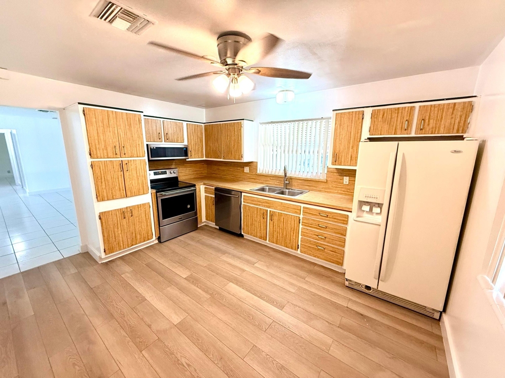 118 Se 10th Court - Photo 7