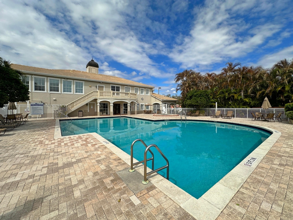 132 Sw Peacock Boulevard - Photo 31