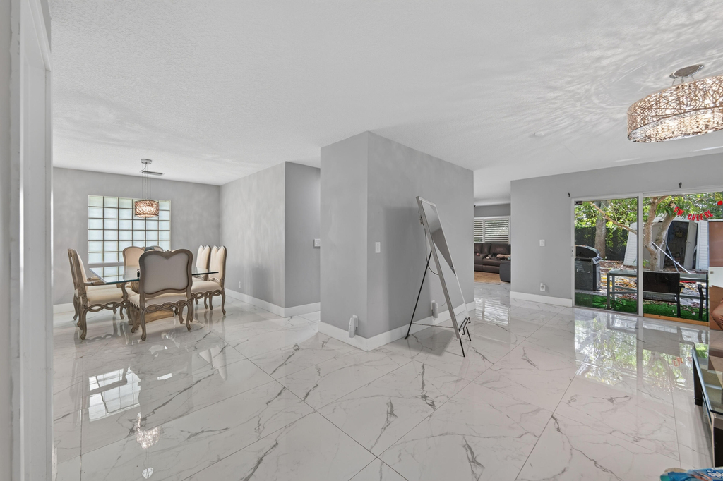6544 Adriatic Way - Photo 7