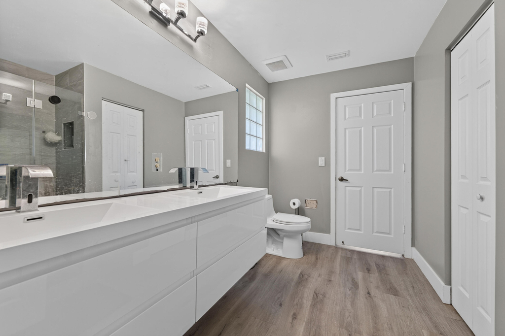 6544 Adriatic Way - Photo 18
