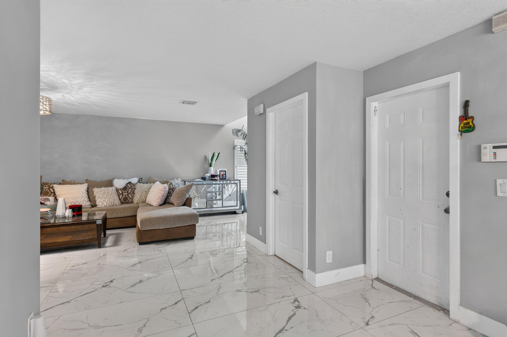 6544 Adriatic Way - Photo 8